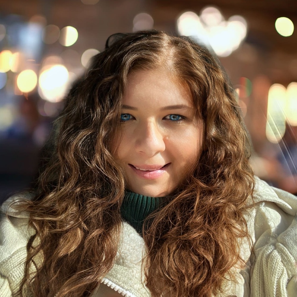 Meet your Posher, Erika Bernaddini